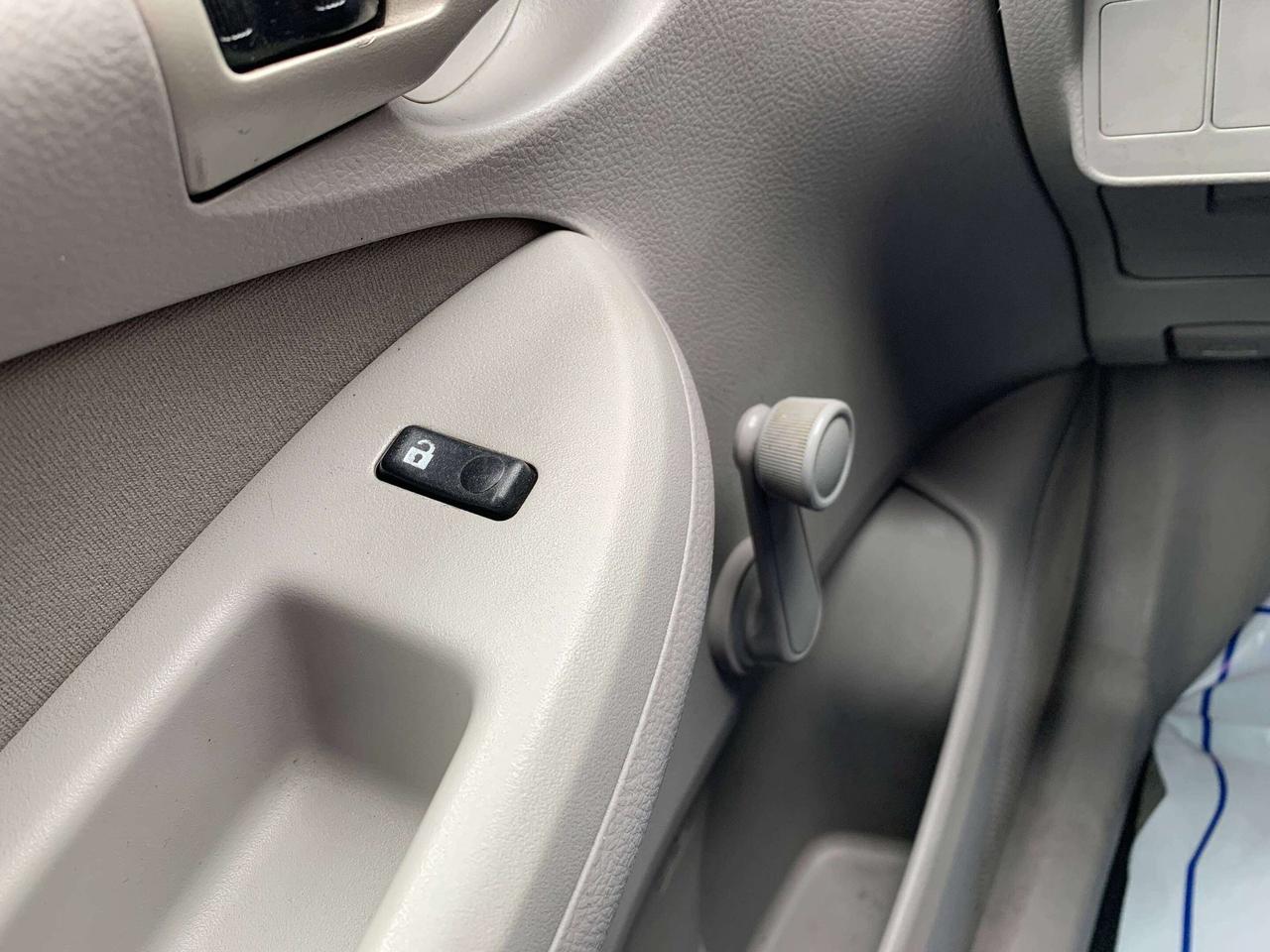 2010 Toyota Corolla CE Photo