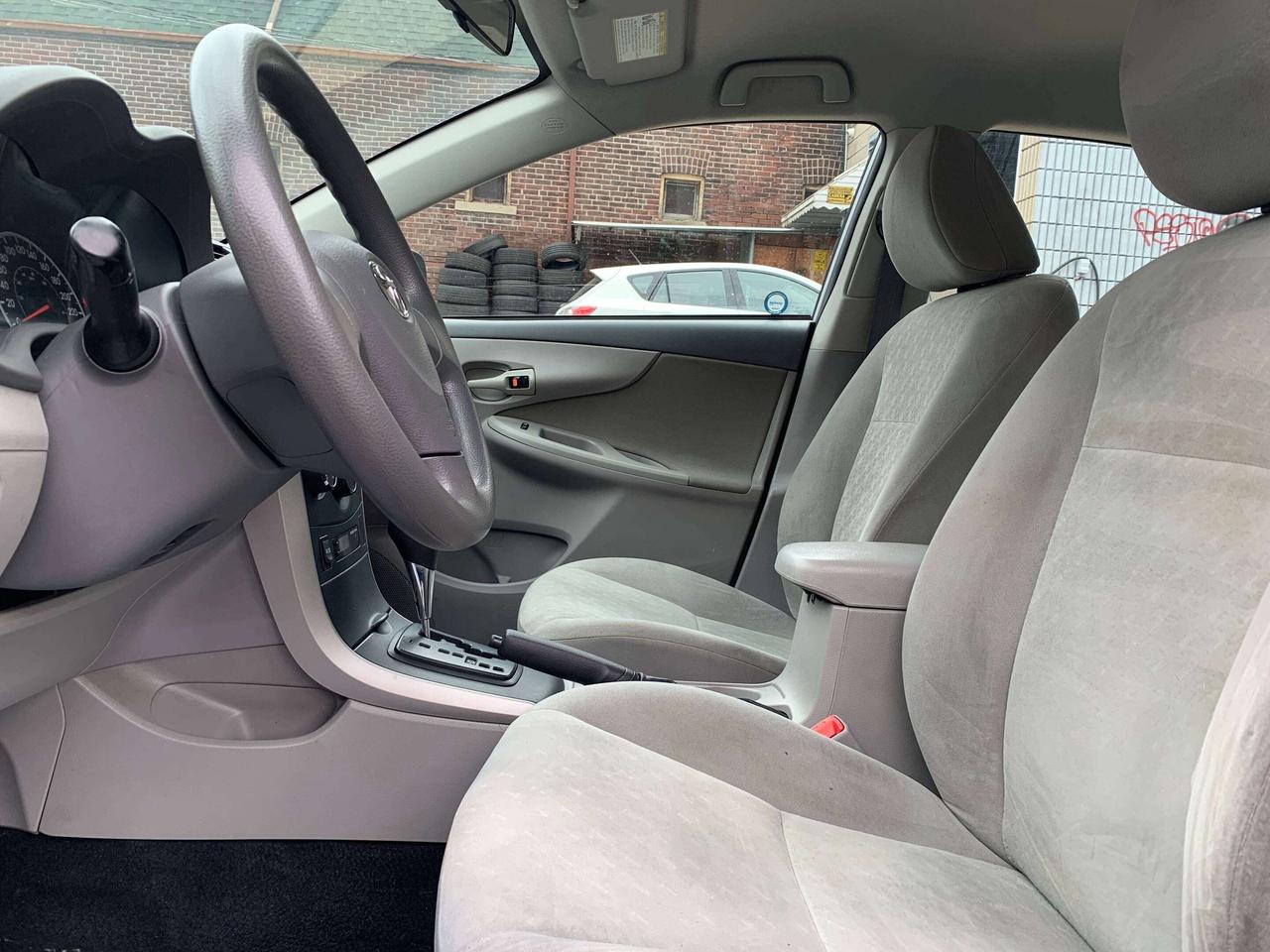 2010 Toyota Corolla CE Photo