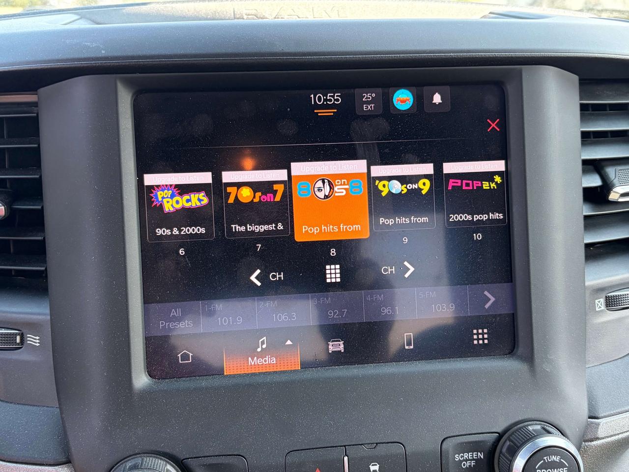 2022 RAM 2500 TRADESMAN/DIESEL/4X4/BACK UP CAM/CALL NAPANEE Photo