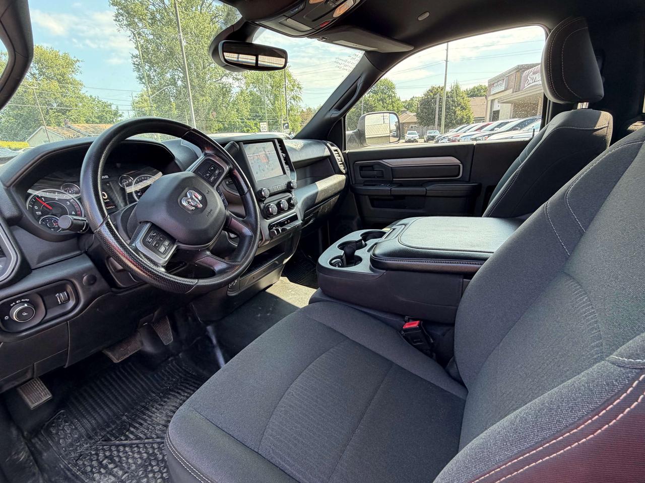 2022 RAM 2500 TRADESMAN/DIESEL/4X4/BACK UP CAM/CALL NAPANEE Photo
