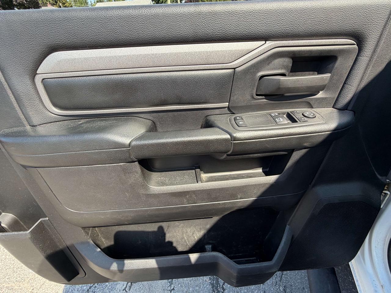 2022 RAM 2500 TRADESMAN/DIESEL/4X4/BACK UP CAM/CALL NAPANEE Photo