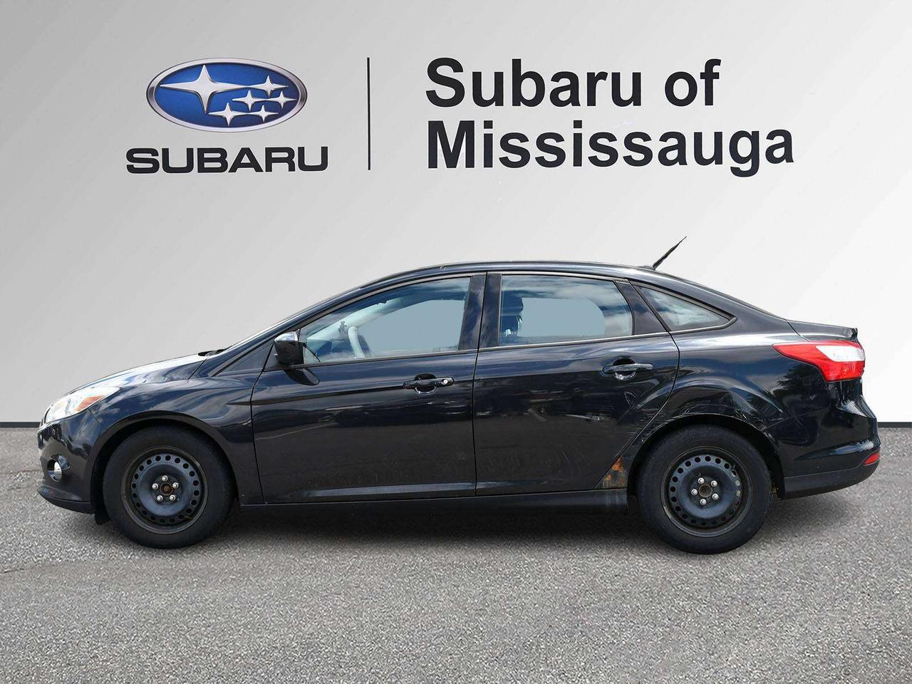 2012 Ford Focus SE   FWD   MANUAL   1 OWNER   19 SERVICES   ASIS Photo