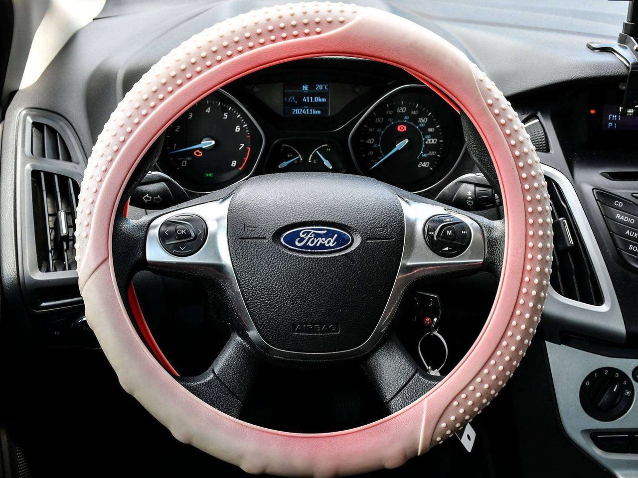 2012 Ford Focus SE   FWD   MANUAL   1 OWNER   19 SERVICES   ASIS Photo