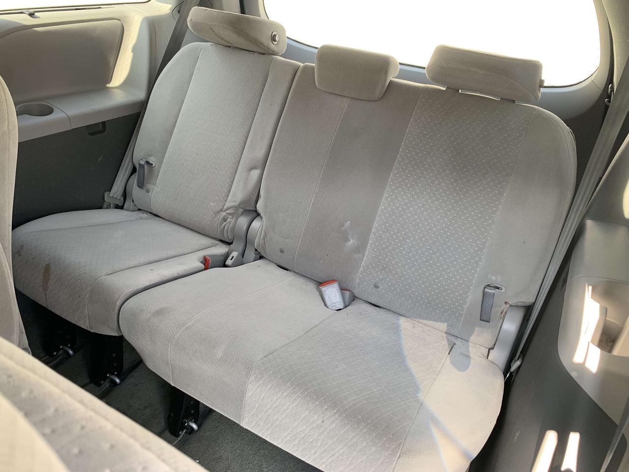 2017 Toyota Sienna 5dr LE 8-Pass   CleanCarfax PowerSIdeDoor BackCame Photo