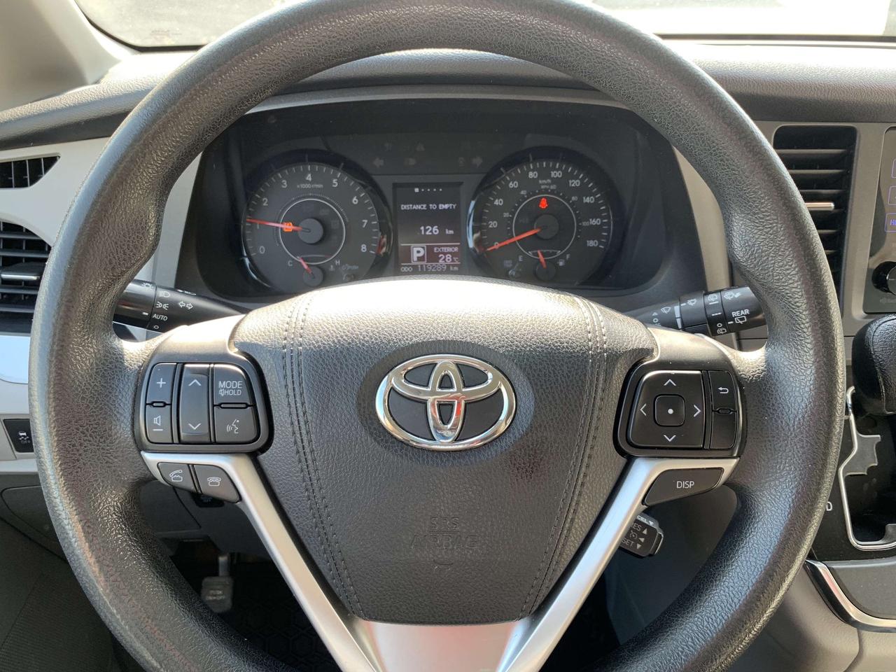 2017 Toyota Sienna 5dr LE 8-Pass   CleanCarfax PowerSIdeDoor BackCame Photo