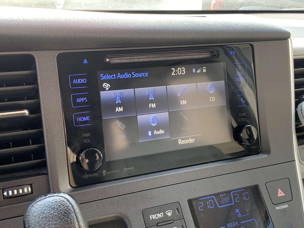 2017 Toyota Sienna 5dr LE 8-Pass   CleanCarfax PowerSIdeDoor BackCame Photo