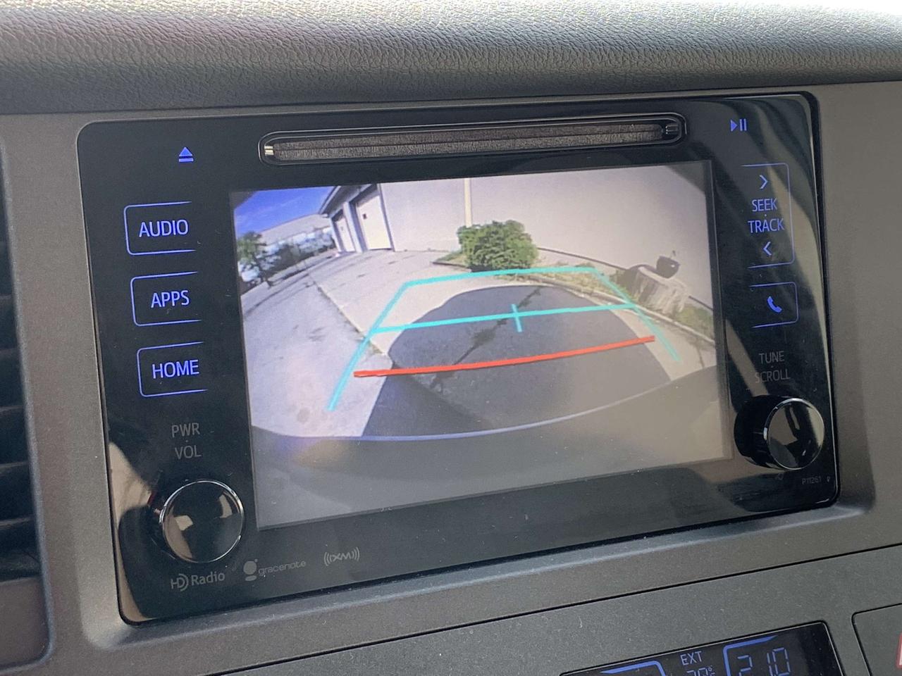 2017 Toyota Sienna 5dr LE 8-Pass   CleanCarfax PowerSIdeDoor BackCame Photo