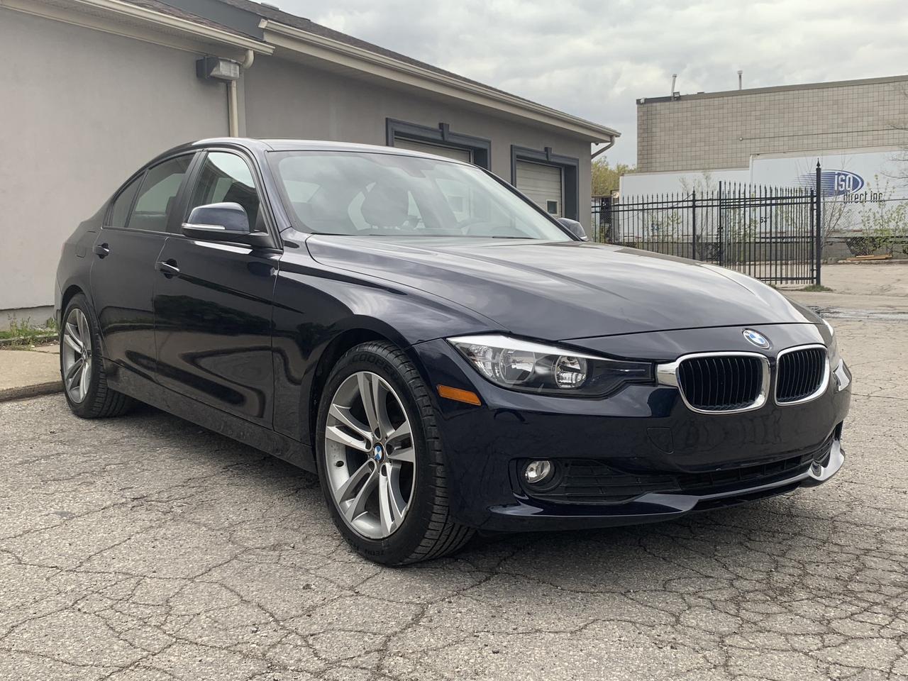 2014 BMW 3 Series 4dr Sdn 320i AWD CleanCarfax HeatedSeat LeatherSea Photo