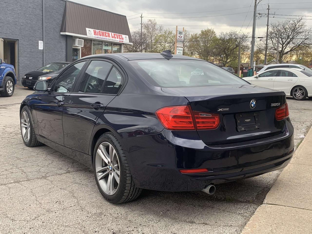 2014 BMW 3 Series 4dr Sdn 320i AWD CleanCarfax HeatedSeat LeatherSea Photo