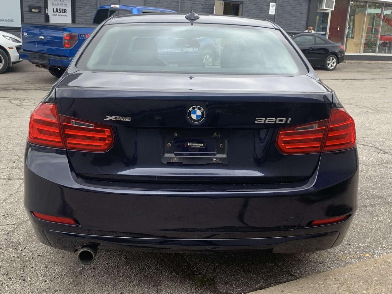 2014 BMW 3 Series 4dr Sdn 320i AWD CleanCarfax HeatedSeat LeatherSea Photo