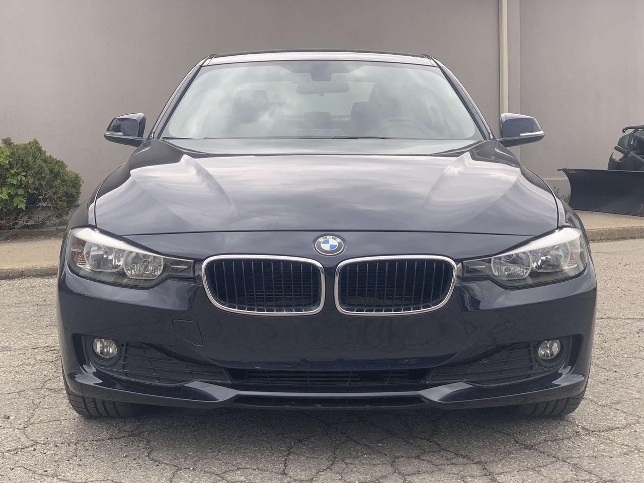 2014 BMW 3 Series 4dr Sdn 320i AWD CleanCarfax HeatedSeat LeatherSea Photo