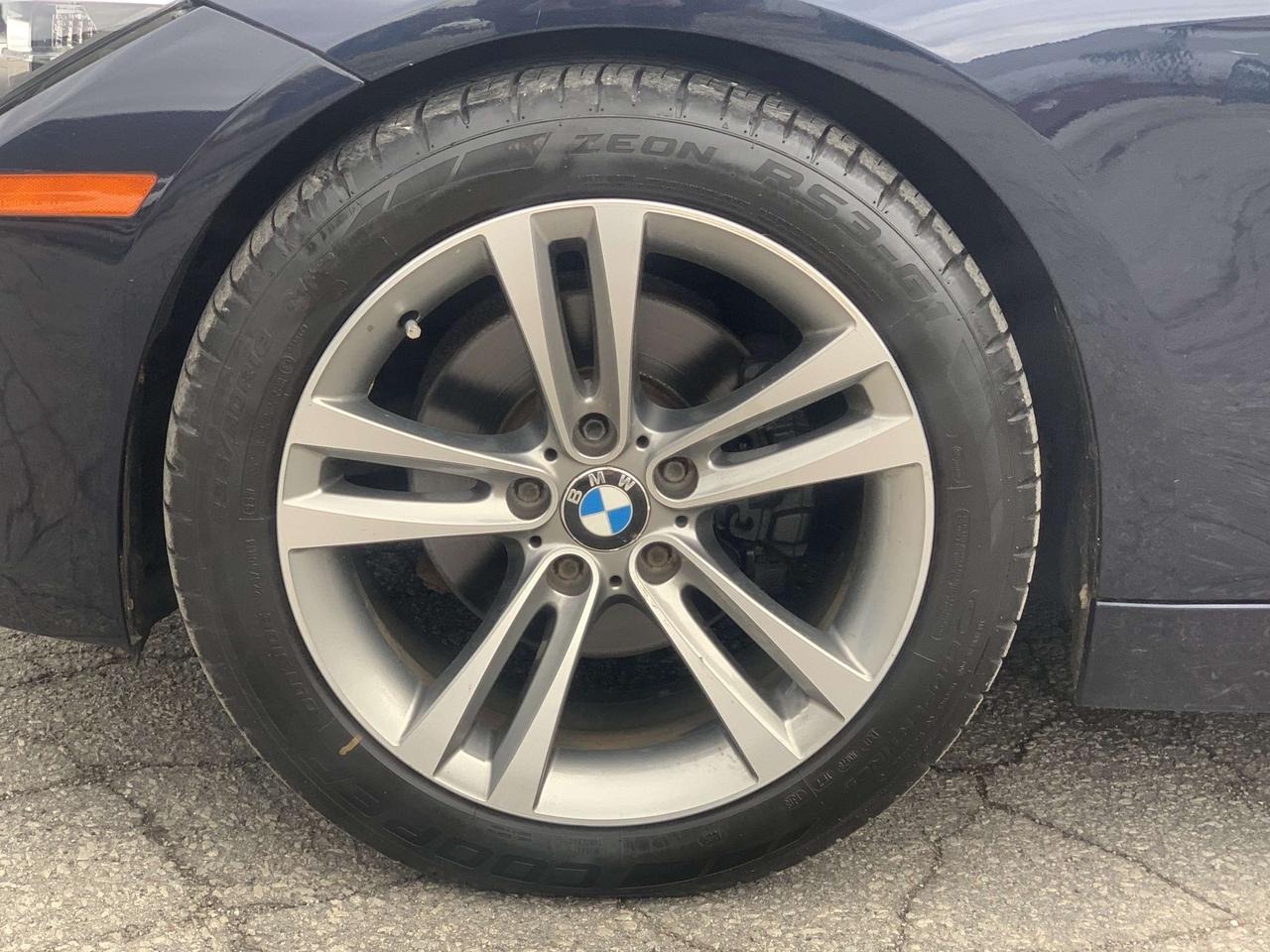 2014 BMW 3 Series 4dr Sdn 320i AWD CleanCarfax HeatedSeat LeatherSea Photo