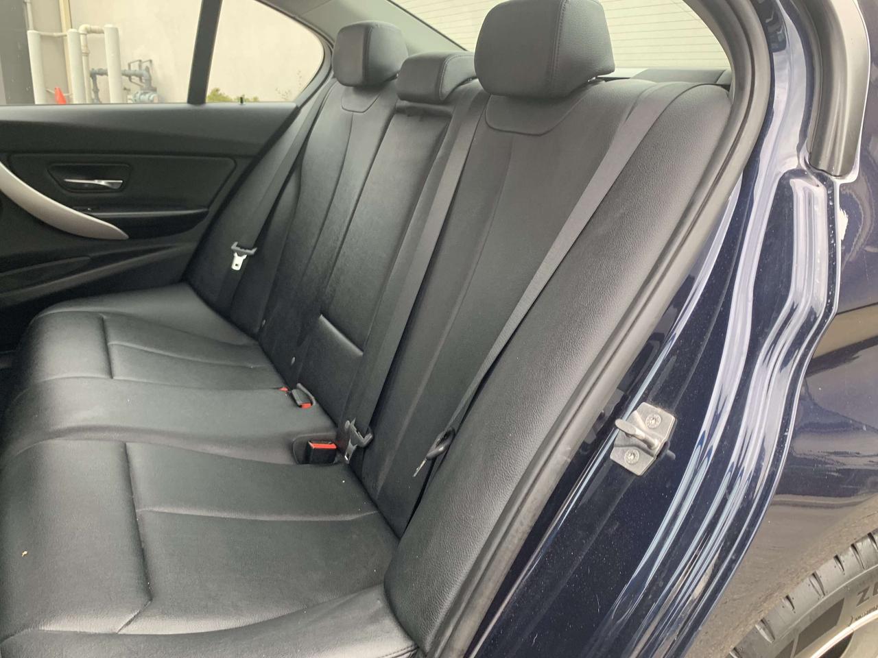 2014 BMW 3 Series 4dr Sdn 320i AWD CleanCarfax HeatedSeat LeatherSea Photo