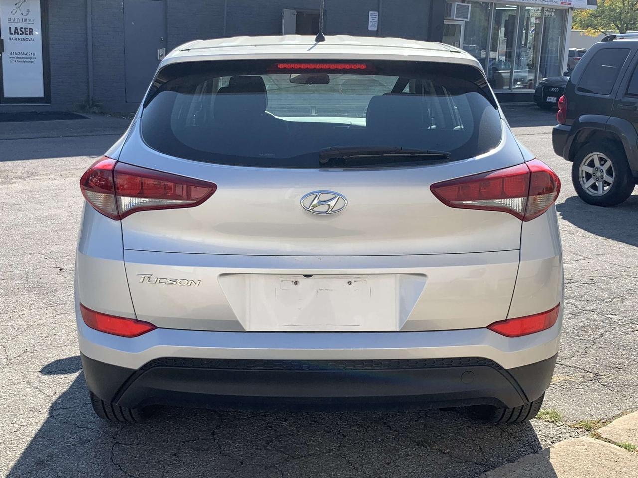 2018 Hyundai Tucson CleanCarfax Bluetooth Back-UpCamera HeatedSeat ESP Photo