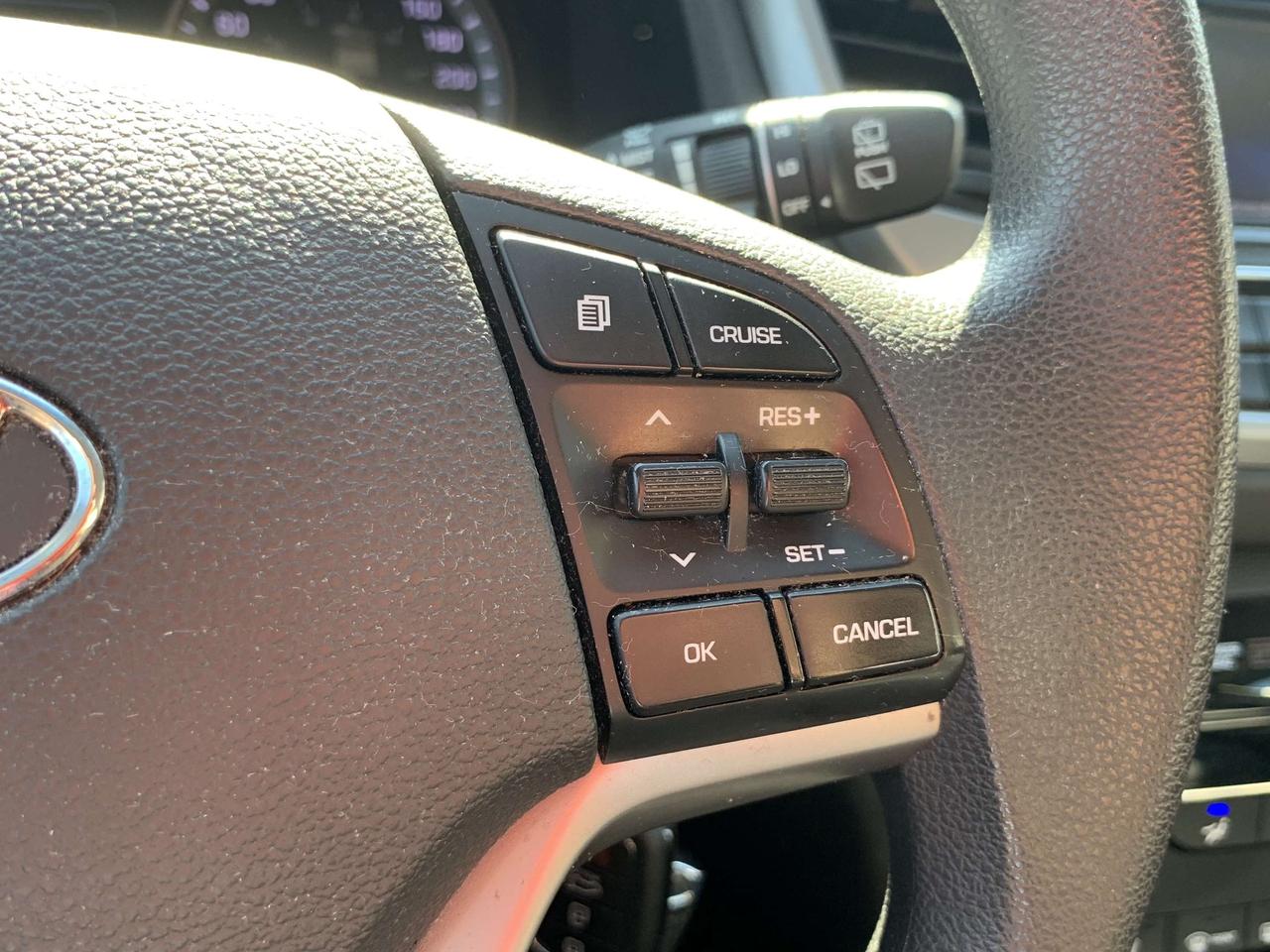 2018 Hyundai Tucson CleanCarfax Bluetooth Back-UpCamera HeatedSeat ESP Photo