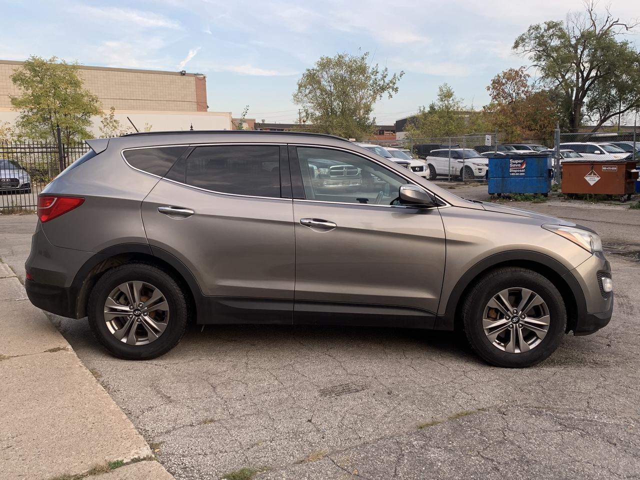 2016 Hyundai Santa Fe Sport AWD Luxury Keyless BUCamera Panoroof Leather Heats Photo