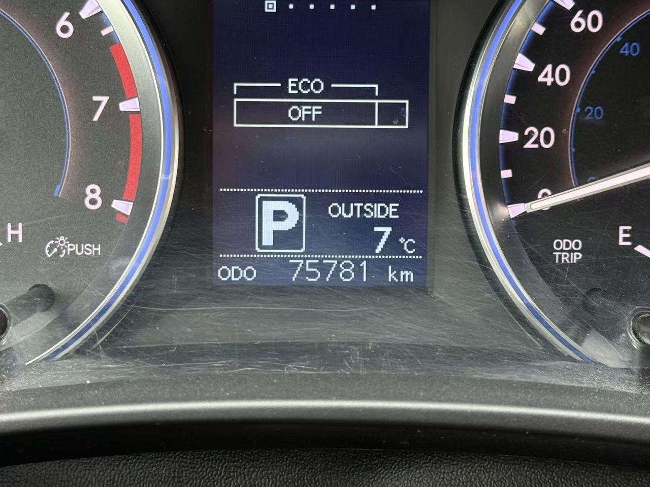 2016 Toyota Highlander 7 Seats  Back Up Camera Low Mileage  Bluetooth Photo