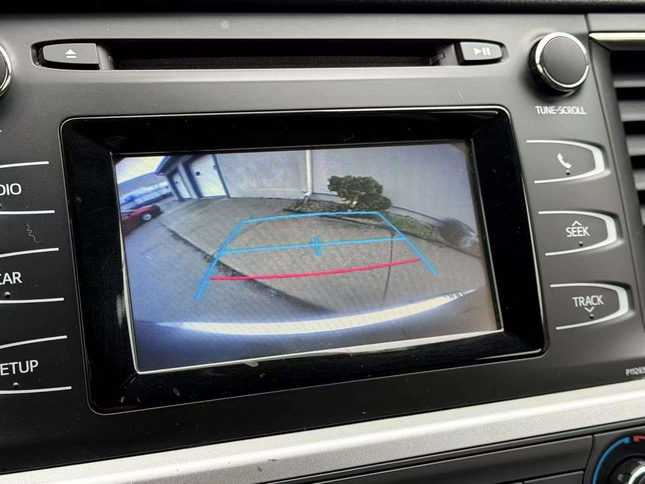 2016 Toyota Highlander 7 Seats  Back Up Camera Low Mileage  Bluetooth Photo