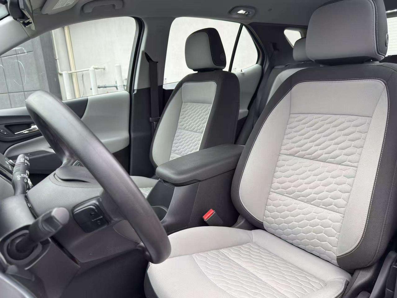 2018 Chevrolet Equinox One Owner   Clean Carfax   Low Mileage   Camera Photo