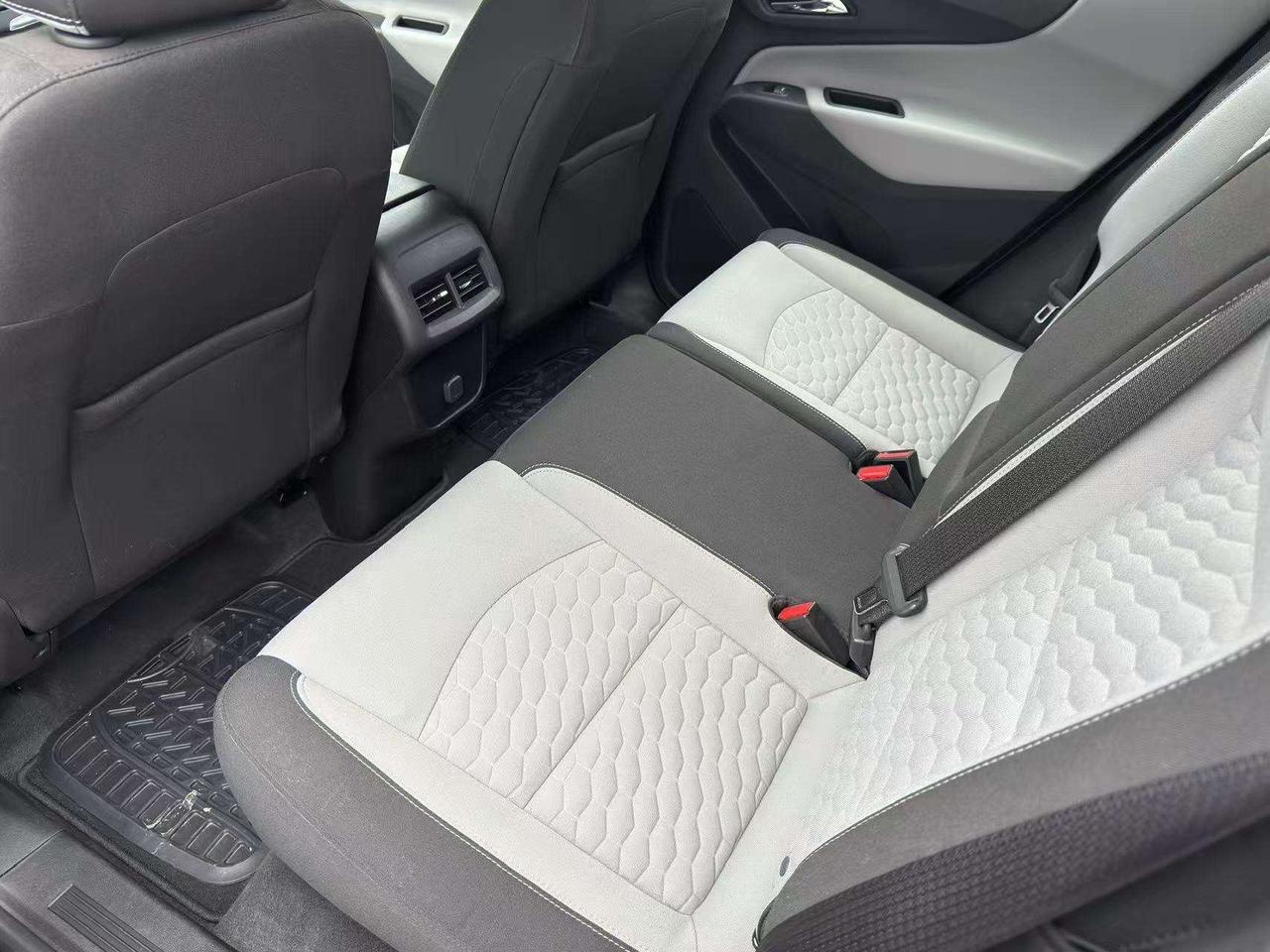 2018 Chevrolet Equinox One Owner   Clean Carfax   Low Mileage   Camera Photo