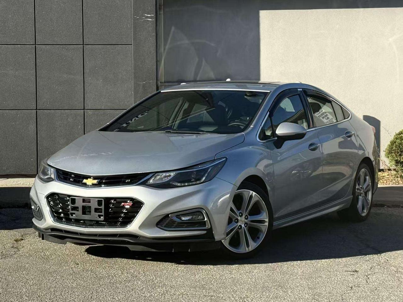 2018 Chevrolet Cruze RS Premier BlindSpot CollisionWarning LaneKeep KEY Photo