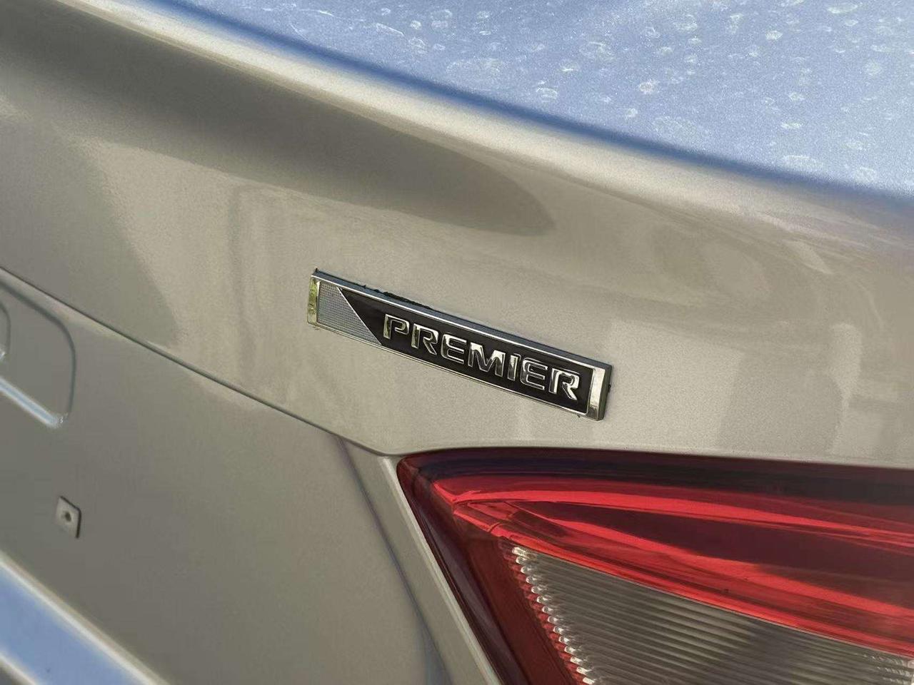 2018 Chevrolet Cruze RS Premier BlindSpot CollisionWarning LaneKeep KEY Photo