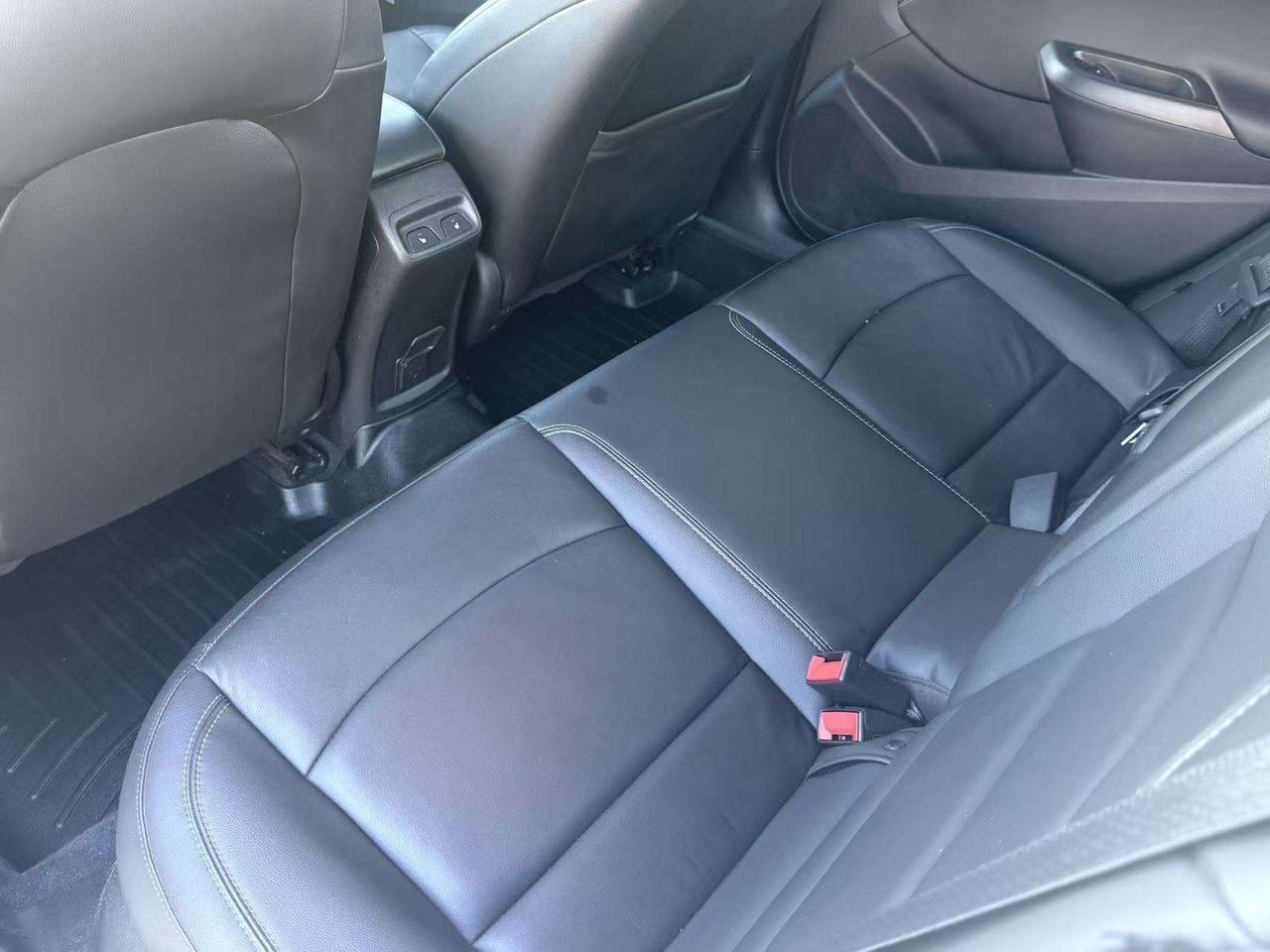 2018 Chevrolet Cruze RS Premier BlindSpot CollisionWarning LaneKeep KEY Photo
