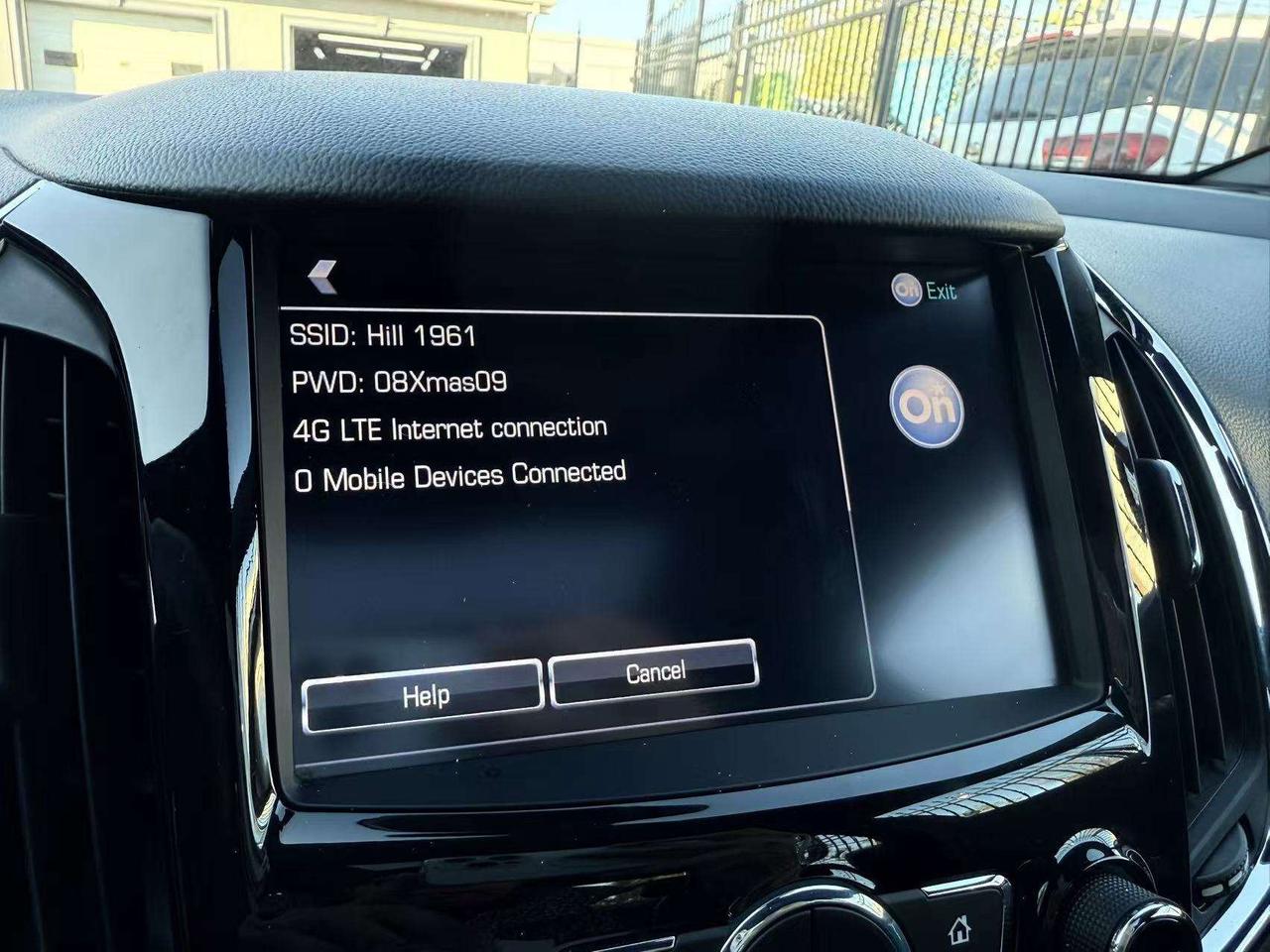 2018 Chevrolet Cruze RS Premier BlindSpot CollisionWarning LaneKeep KEY Photo