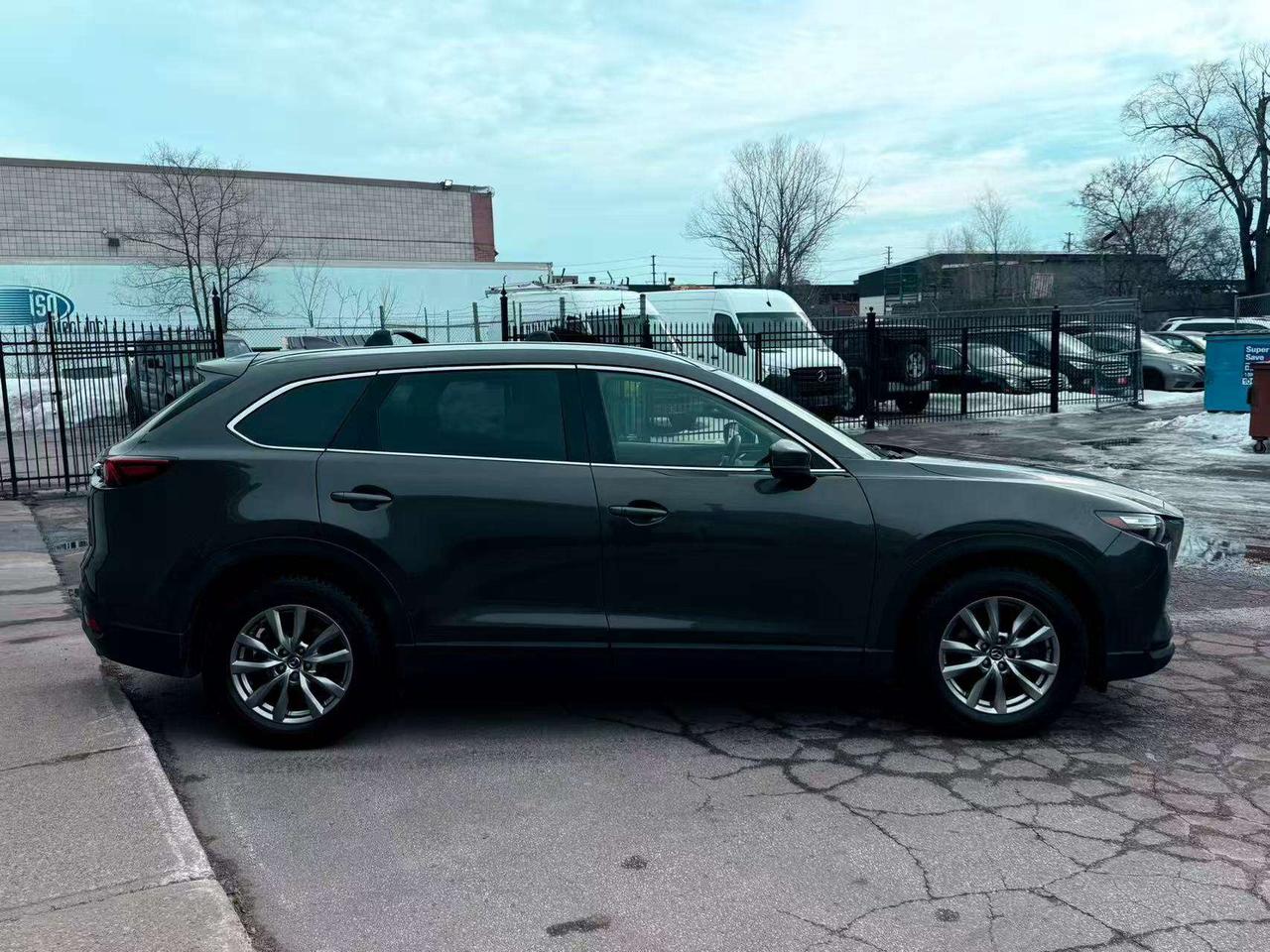 2017 Mazda CX-9 GS-L CleanCarfax FullServiceRecord 7Seats Leather Photo