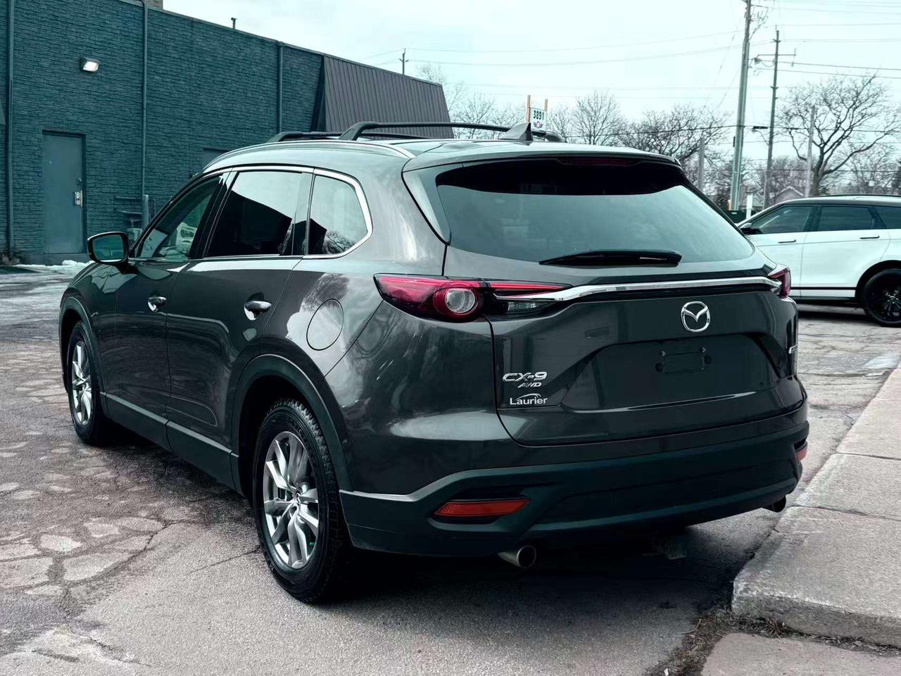 2017 Mazda CX-9 GS-L CleanCarfax FullServiceRecord 7Seats Leather Photo