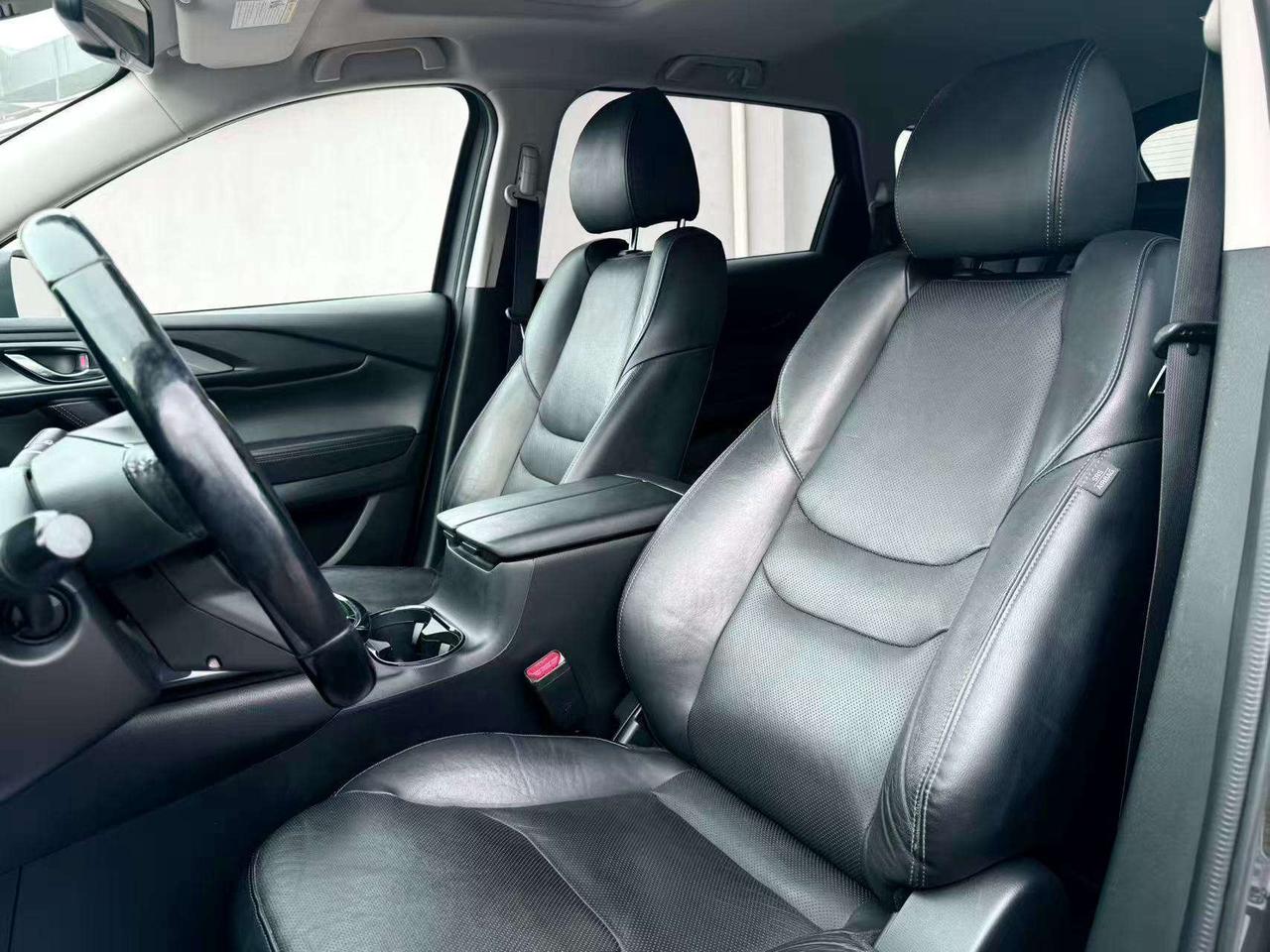 2017 Mazda CX-9 GS-L CleanCarfax FullServiceRecord 7Seats Leather Photo