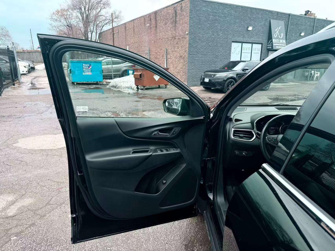 2018 Chevrolet Equinox AWD CleanCarfax LargeDisplay FullColorDash Panorof Photo