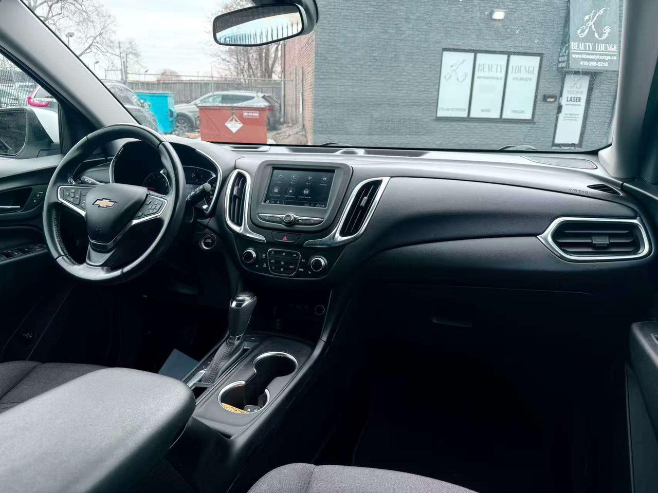 2021 Chevrolet Equinox LT Photo