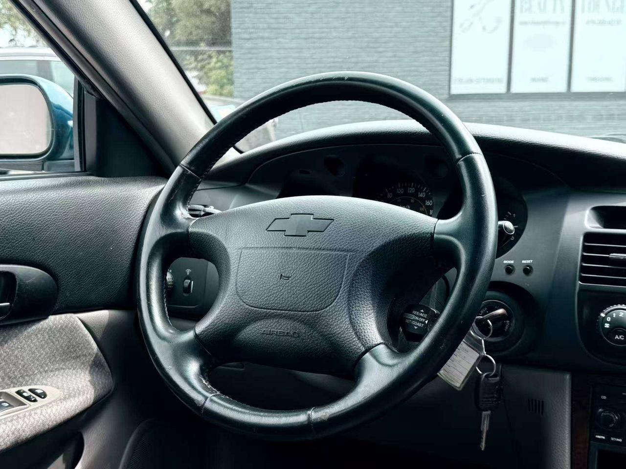 2004 Chevrolet Epica LS Photo