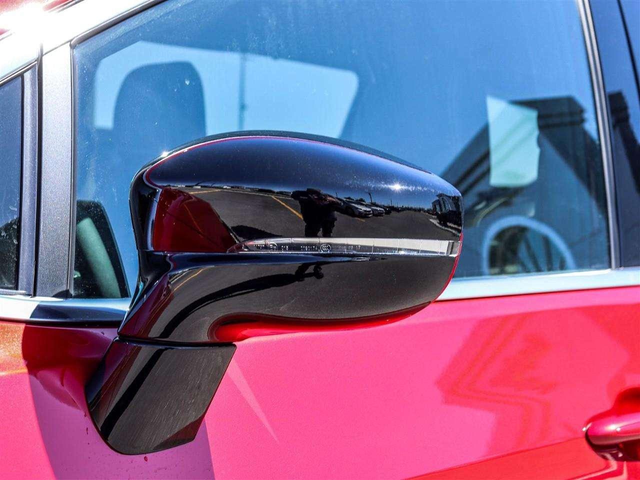2026 Chrysler Grand Caravan SXT Photo
