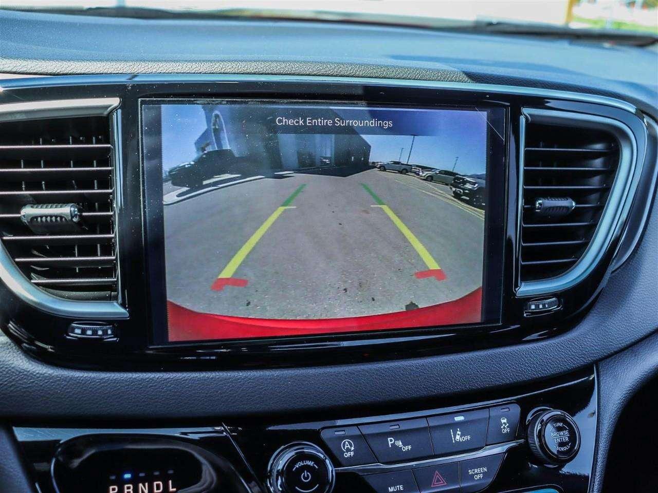2026 Chrysler Grand Caravan SXT Photo