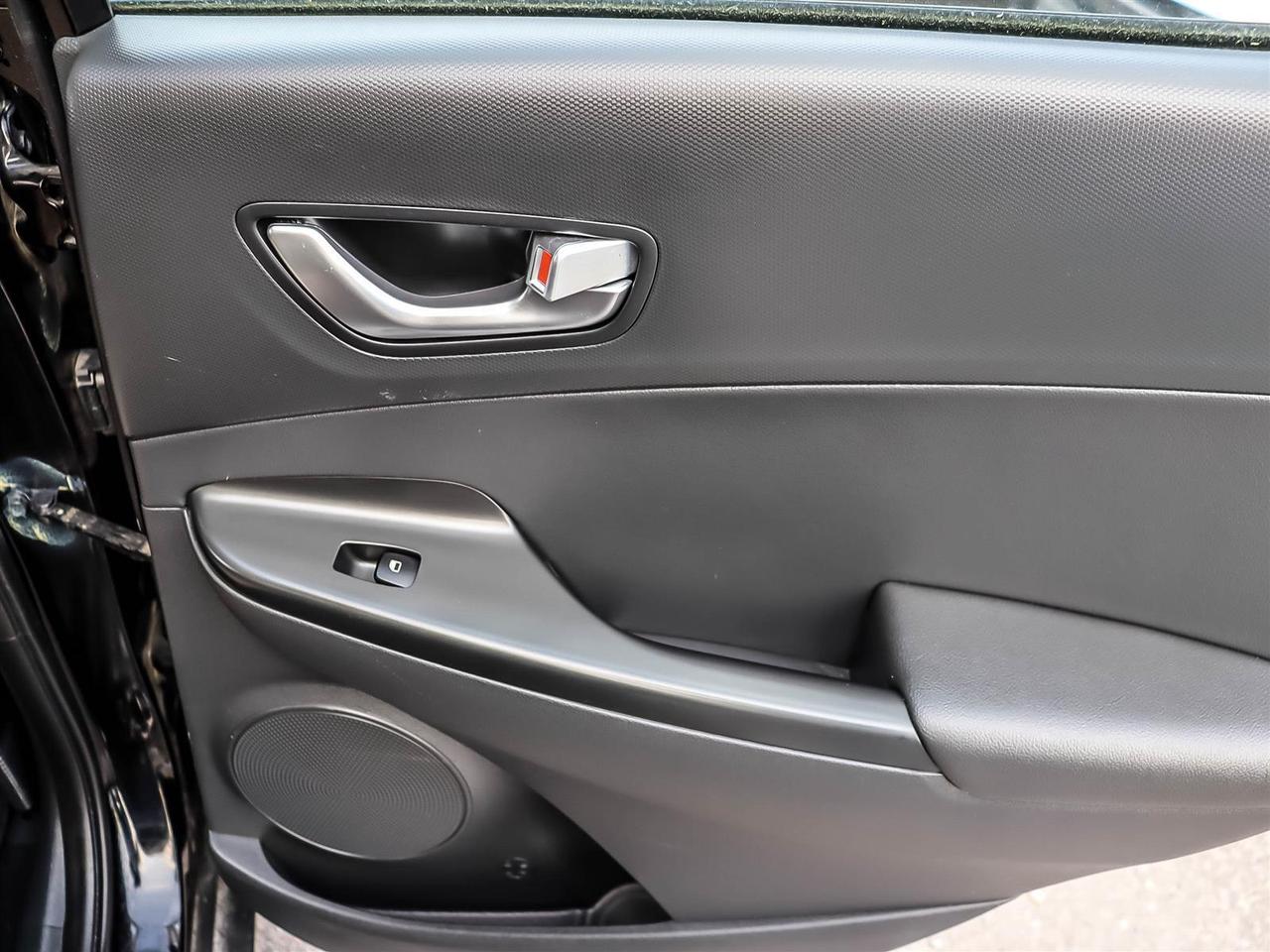 2022 Hyundai KONA Preferred Photo