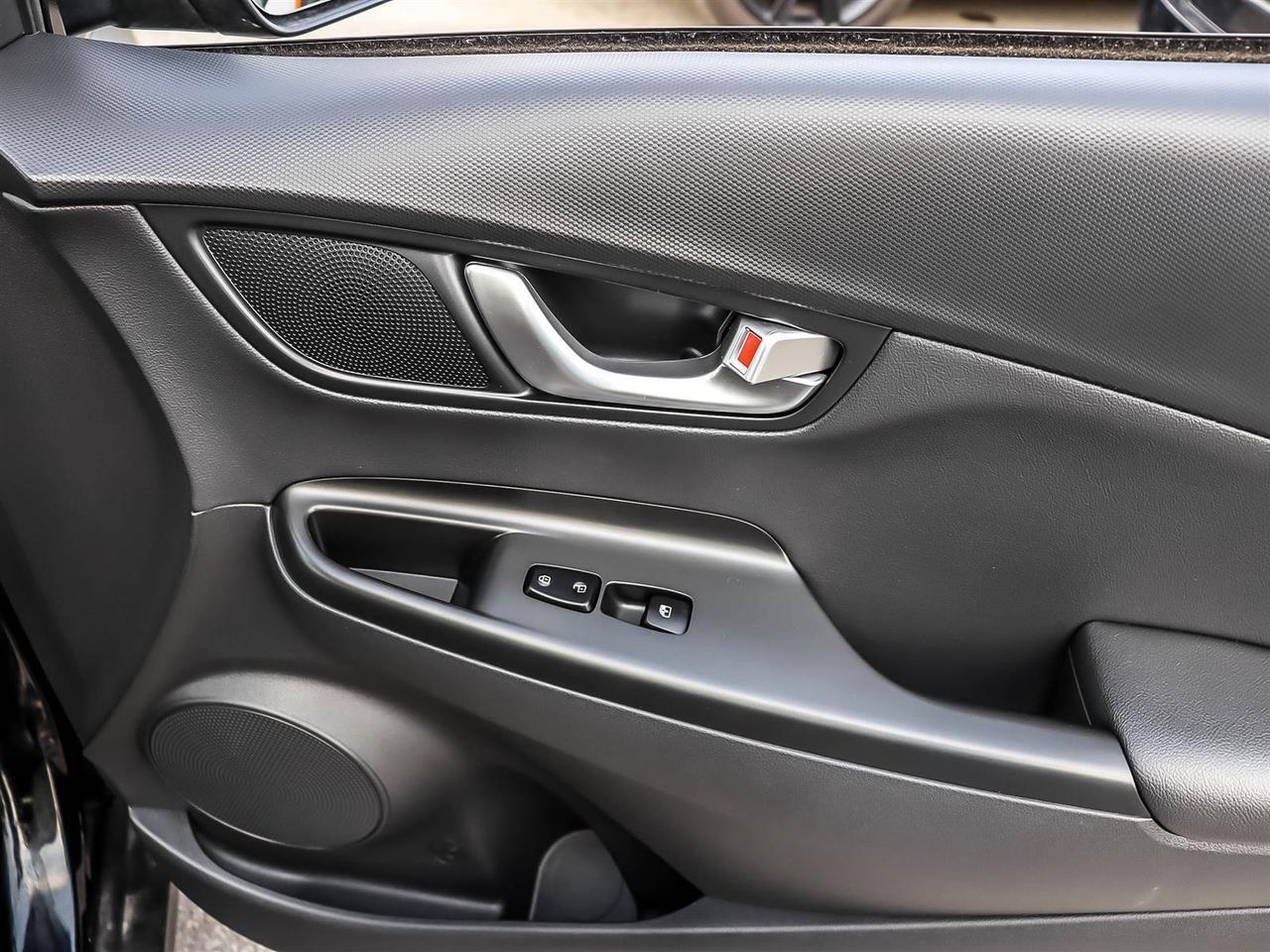 2022 Hyundai KONA Preferred Photo