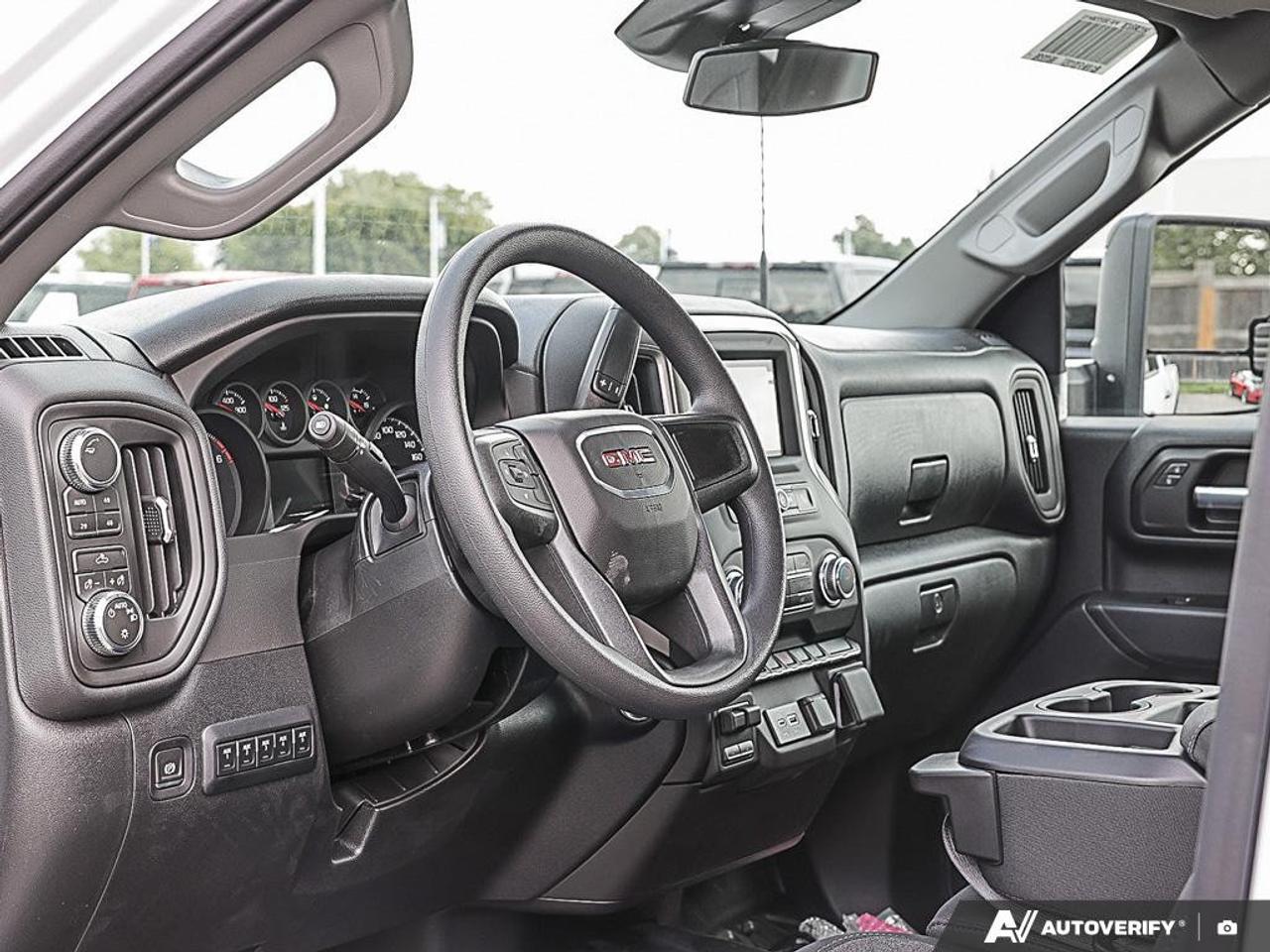 2026 GMC SIERRA 2500HD Double Cab Long Box 4-Wheel Drive Pro Photo