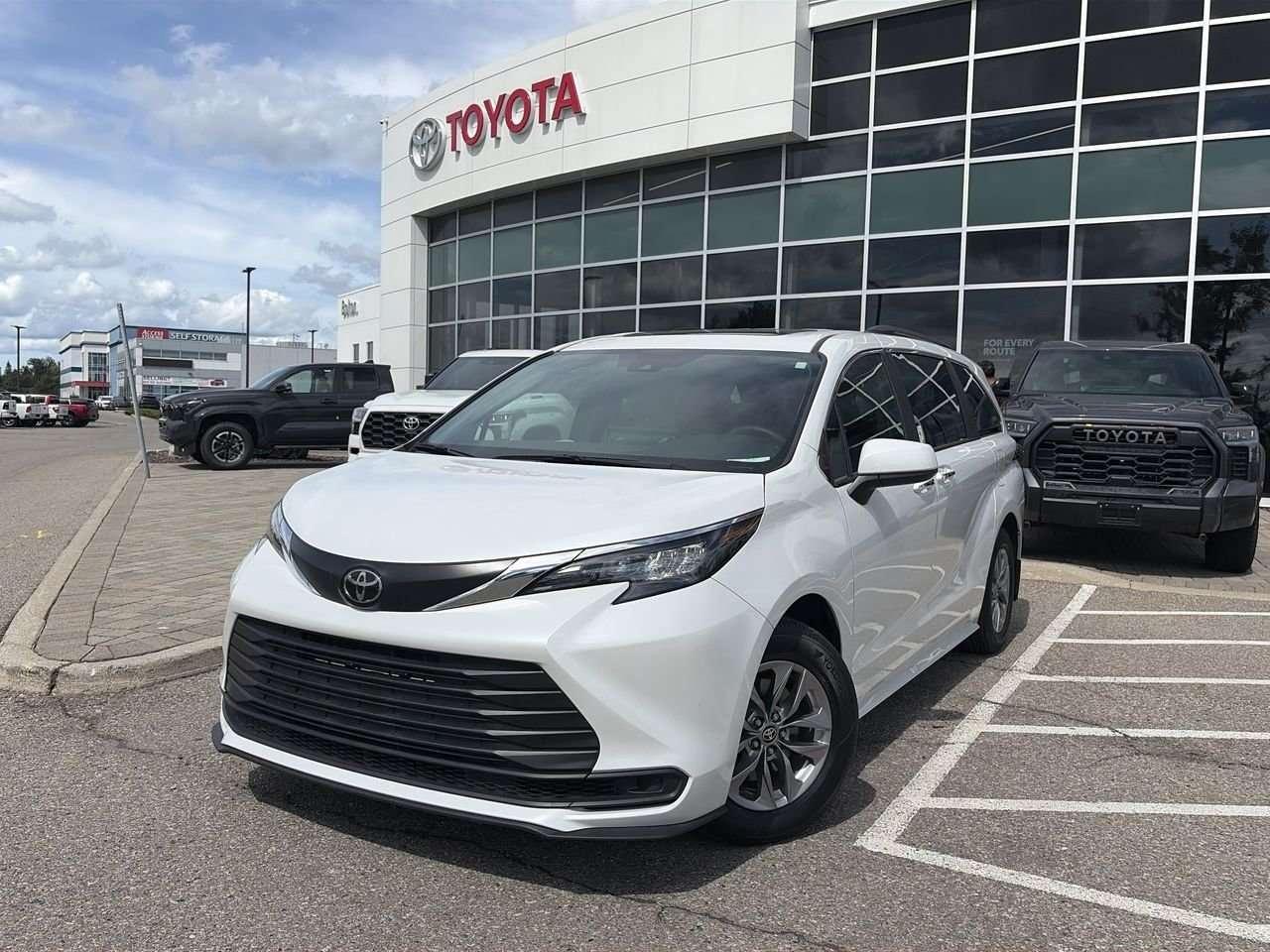 2026 Toyota Sienna Sienna XLE 8-Pass  FINANCED PRICE ADVERTISED  SOFTEX LEATHER   SUNROOF     DRIVER AUTO SEAT ADJUST   HEAT SEATS Photo