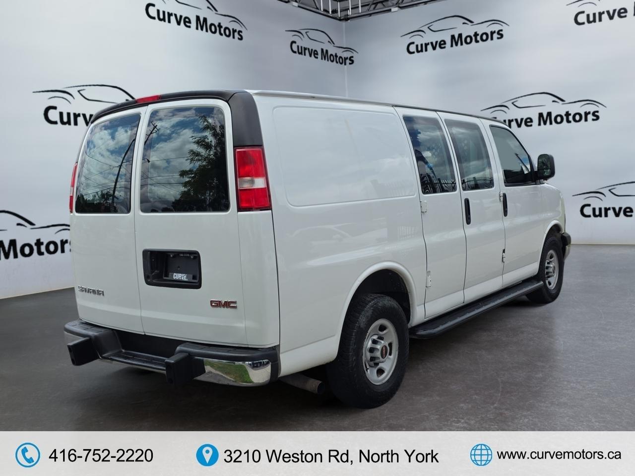2017 GMC Savana 2500 135 4.8L 8 CYLINDER * NO ACCIDENTS / LOW KM / Photo