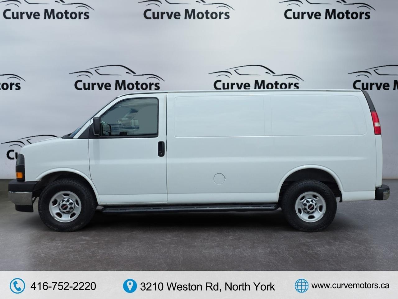 2017 GMC Savana 2500 135 4.8L 8 CYLINDER * NO ACCIDENTS / LOW KM / Photo