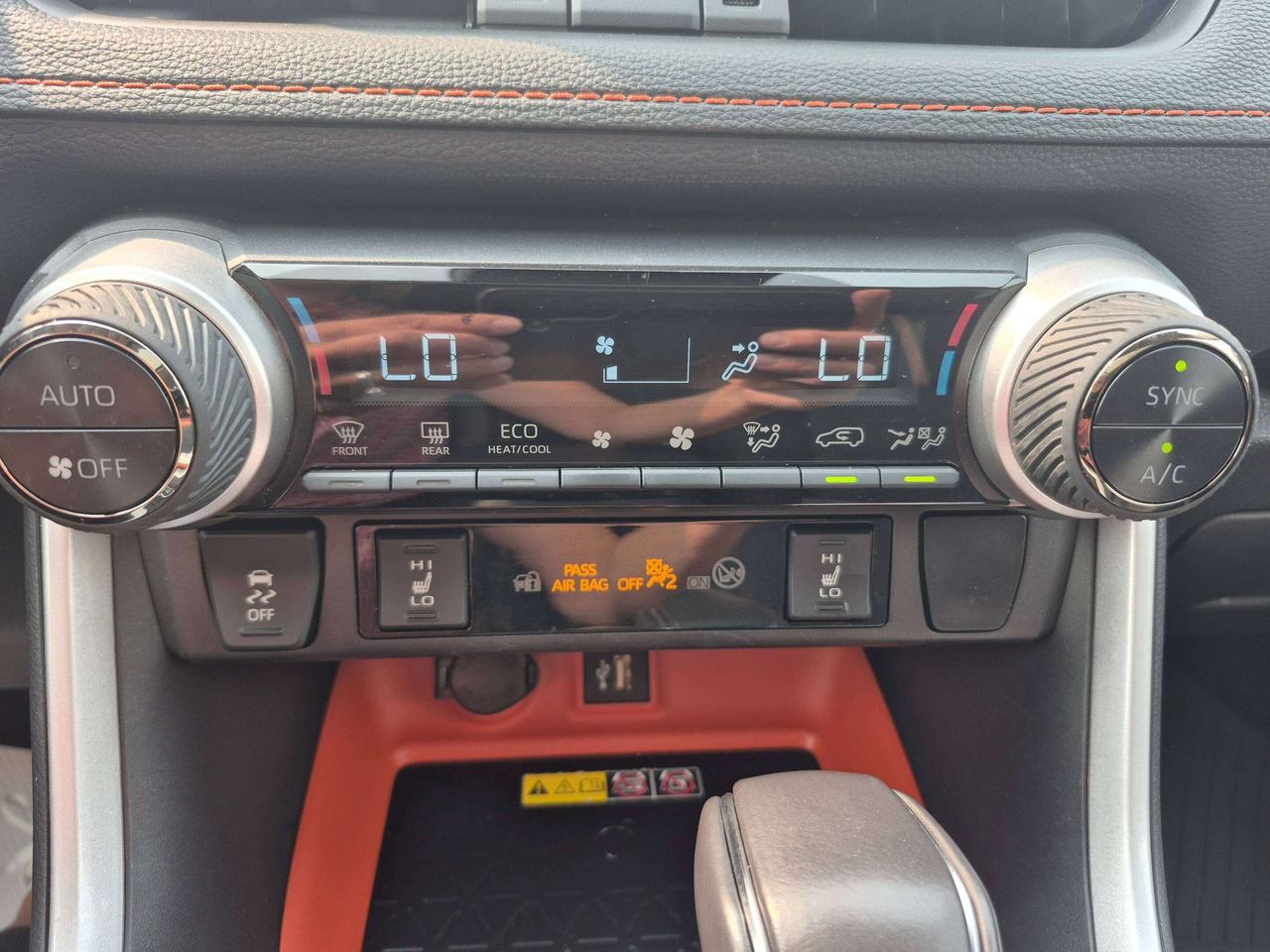 2024 Toyota RAV4 TRAIL Photo