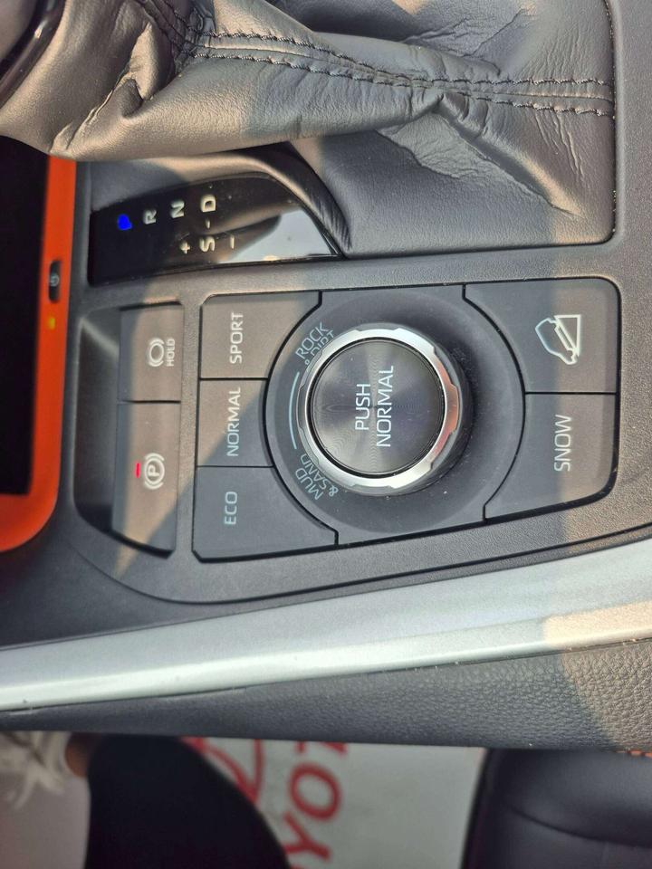 2024 Toyota RAV4 TRAIL Photo