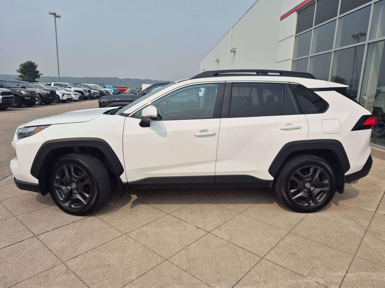2024 Toyota RAV4 TRAIL Photo