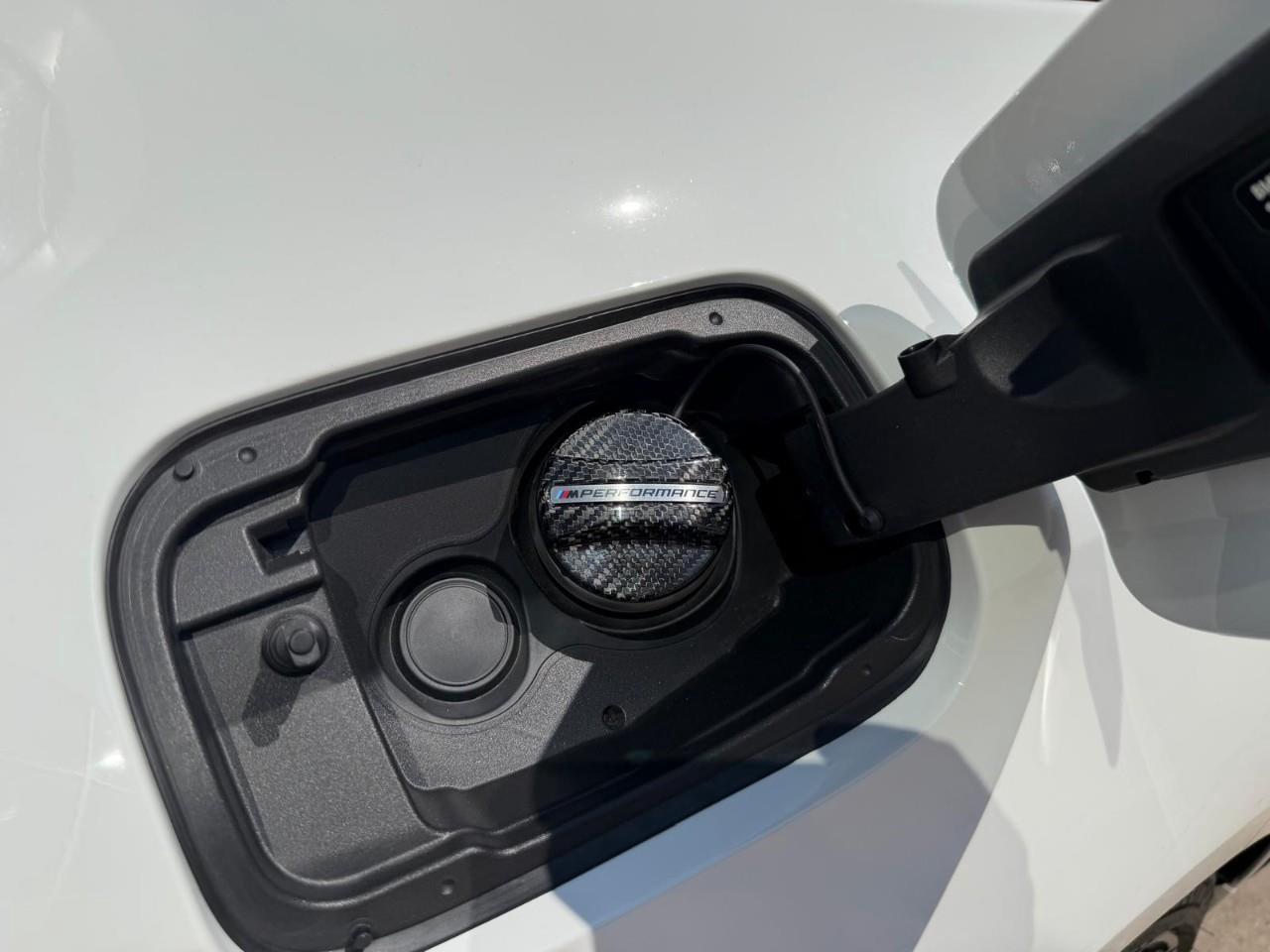 2023 BMW M4 CSL 2dr Rear-Wheel Drive Coupe Photo