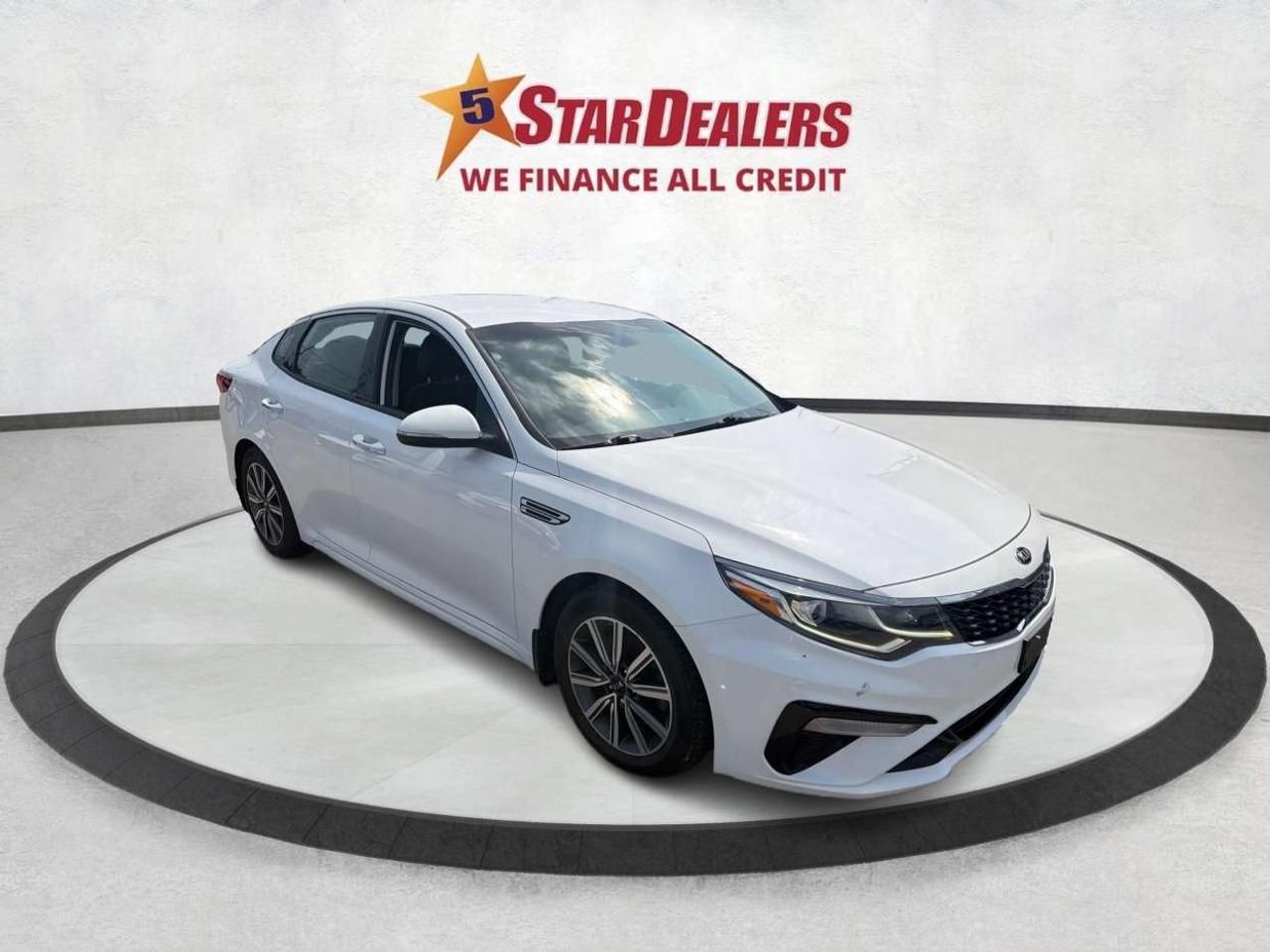 2020 Kia Optima EX Photo0