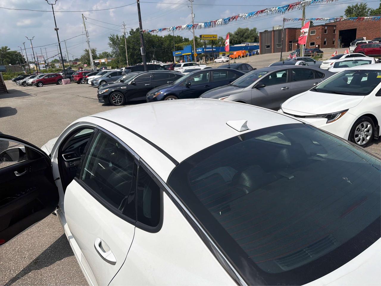 2020 Kia Optima EX Photo
