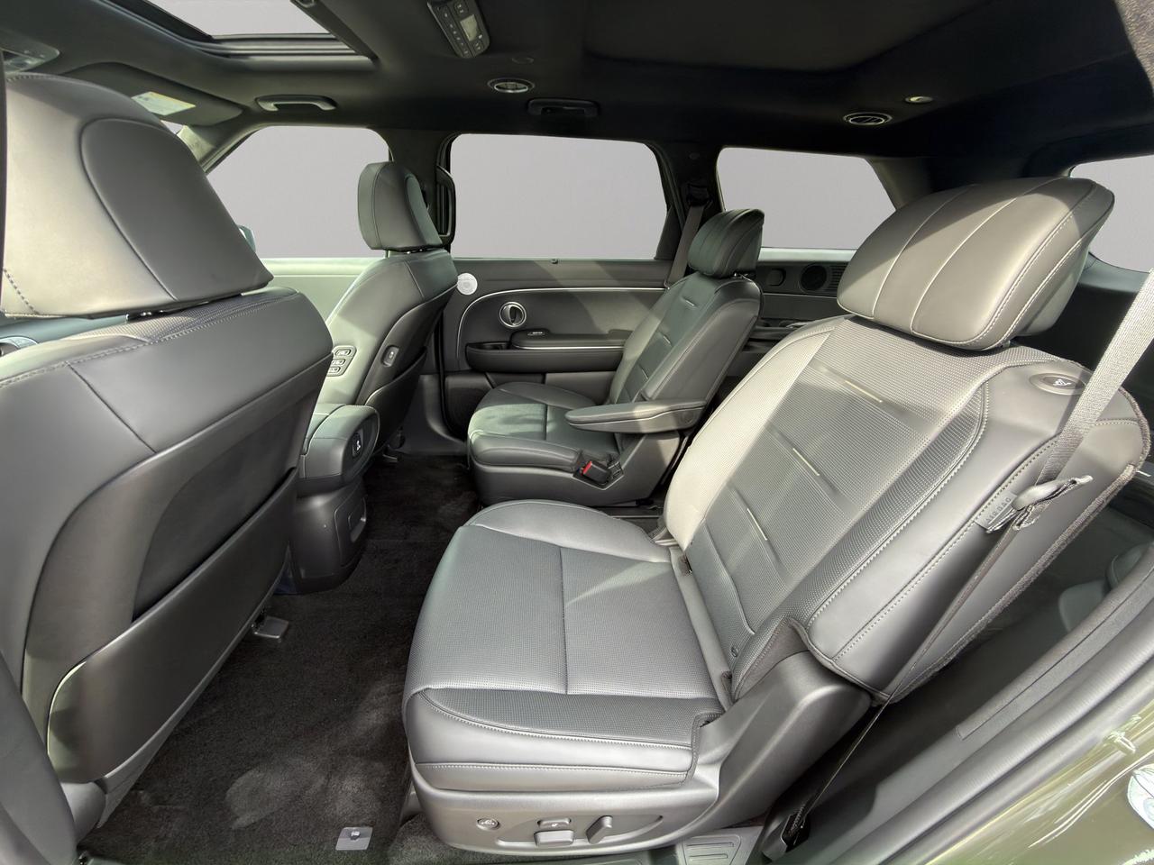 2026 Hyundai Palisade Hybrid Ultimate Calligraphy Photo
