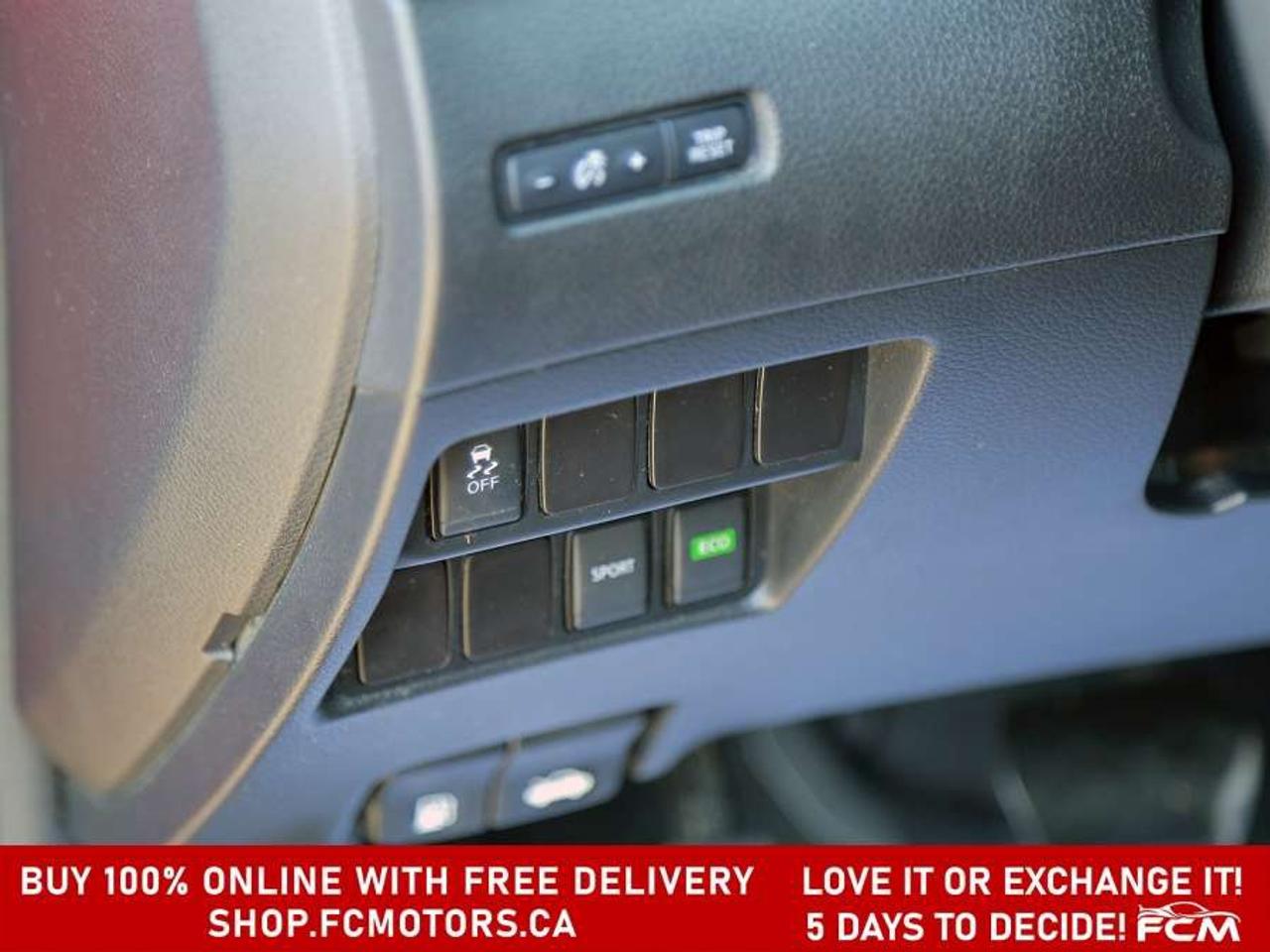 2017 Nissan Rogue SV   FULLY CERTIFIED WITH WARRANTY Photo
